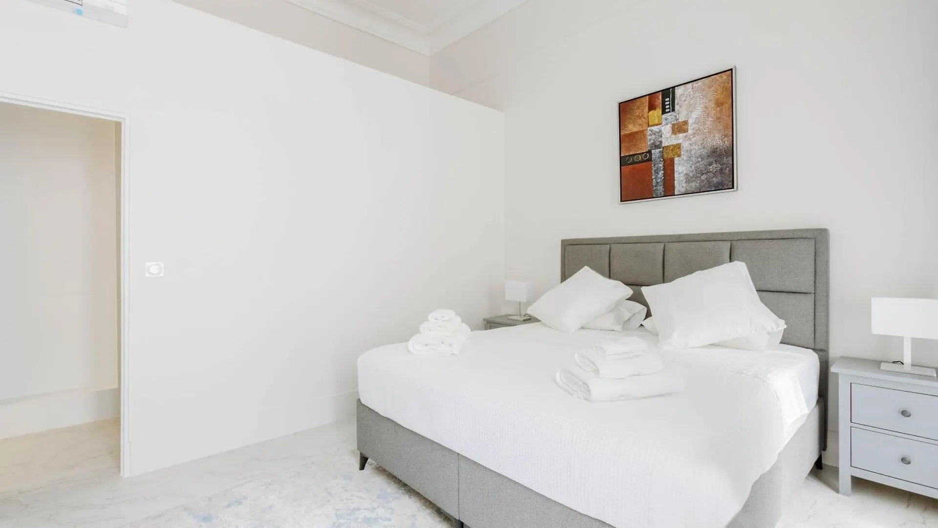 Caf Friedland Apartment Paris