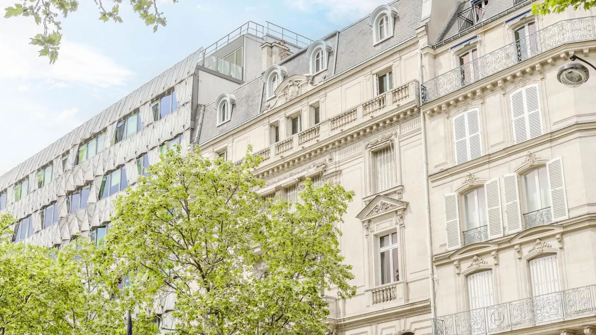 Caf Friedland Apartment Paris